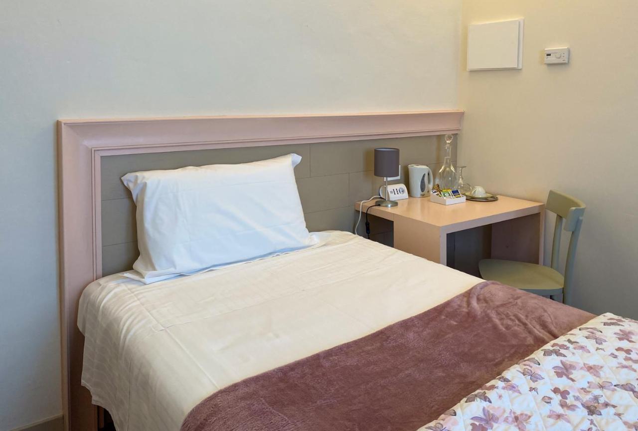 B&B San Francesco Siena Bagian luar foto