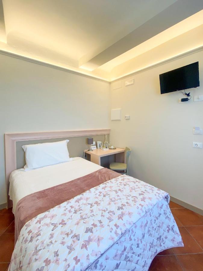 B&B San Francesco Siena Bagian luar foto